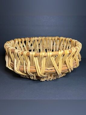 Decorative Round Wooden Woven Chunky Thick Wicker Basket Bowl 5 x 12.5"